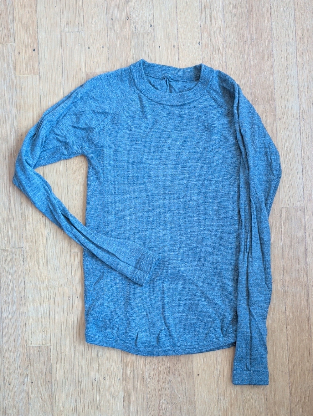 lululemon athletica Heathered Gray Long Sleeve Crew Sweater
